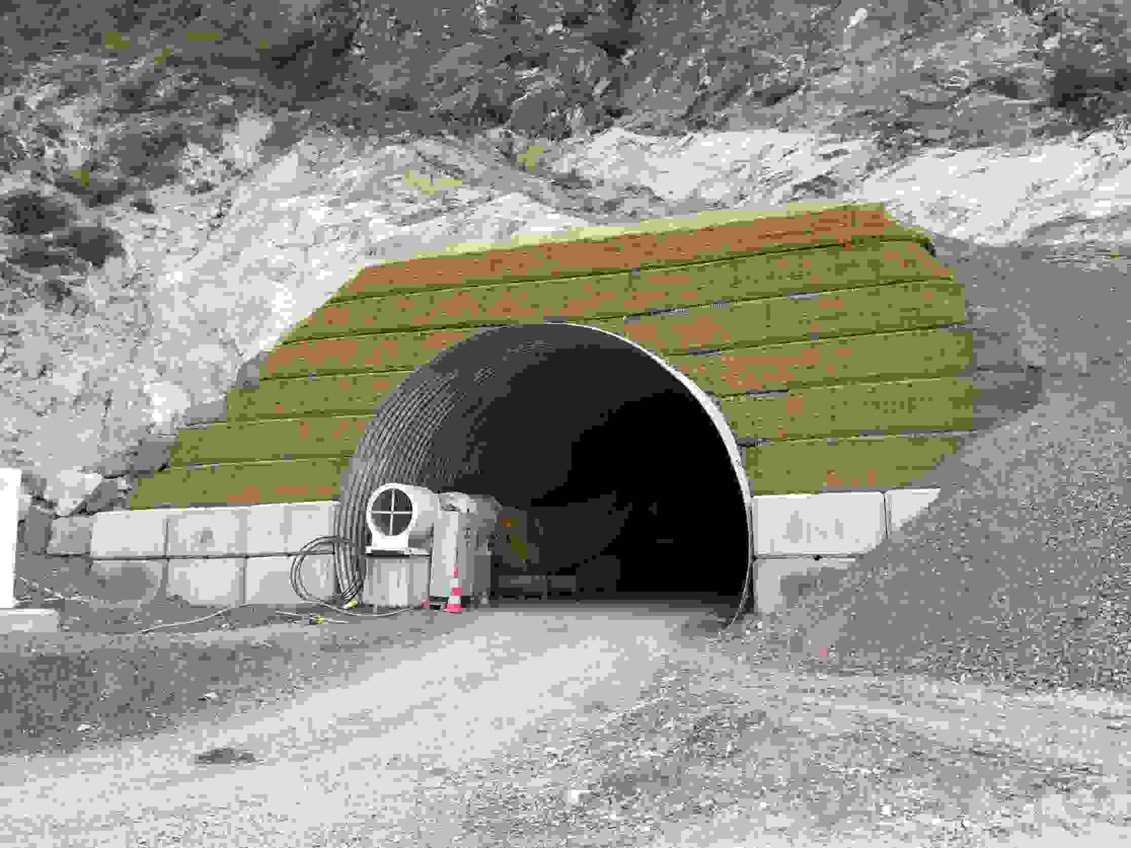 Steinschlagschutztunnel Carrières d'Arvel