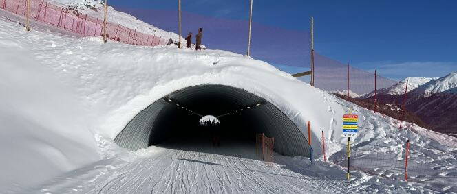 Zoom: Un tunnel pour skieurs innovant à Saint-Moritz